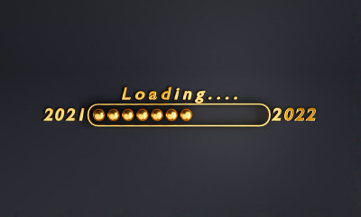 金色的加载2021至2022黑色背景准备圣诞快乐，新年快乐3d渲染。