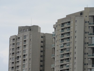 大都市公寓楼的立面