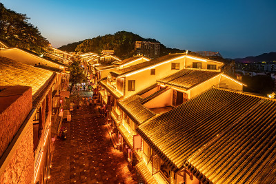 中国重庆古镇街道夜景