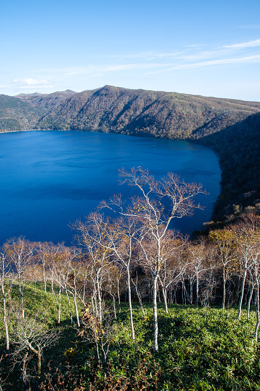 秋天的马淑湖，日本北海道铁贺