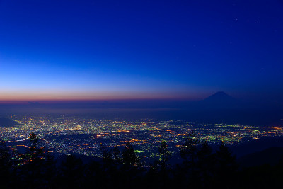 口福和富士山景观