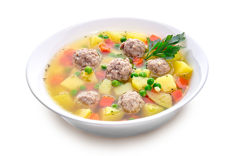 土豆汤里的青豆肉丸