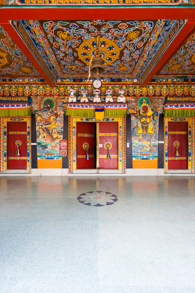 隆德克寺入口门