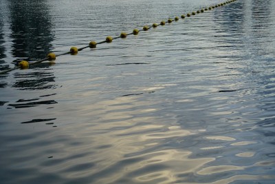 浮标在泻湖