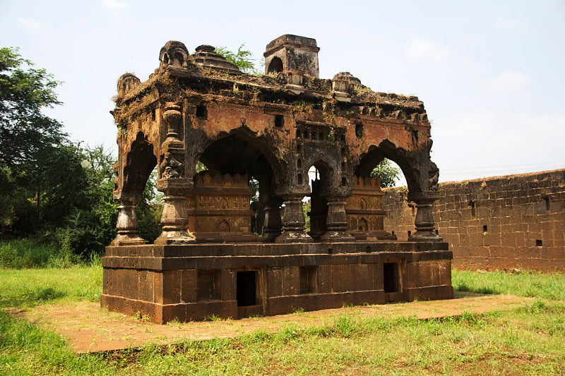 三摩地或Shankaracharya之墓，位于马哈拉施特拉邦的Panchganga Ghat Kol