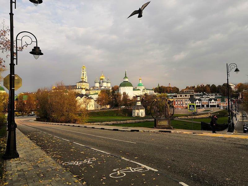 莫斯科地区，SERGIEV POSAD，俄罗斯- 2019年10月:三一Sergius Lavra建