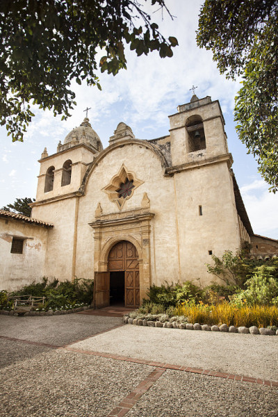 San Carlos Borromeo de Carmelo Mission
