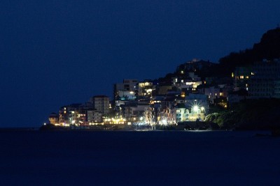 雅尔塔海岸线的街景