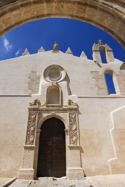 圣乔瓦尼教堂 (chiesa di San Giovanni)。