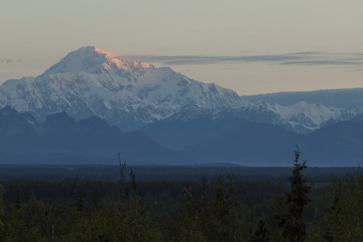 来自AK的Talkeetna的Denali at Sunrise