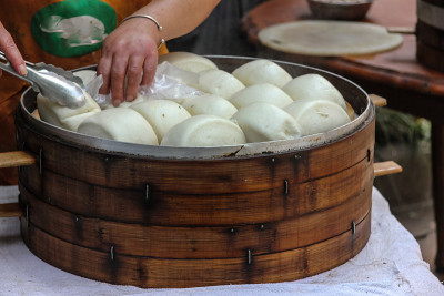 上海街头的烹饪