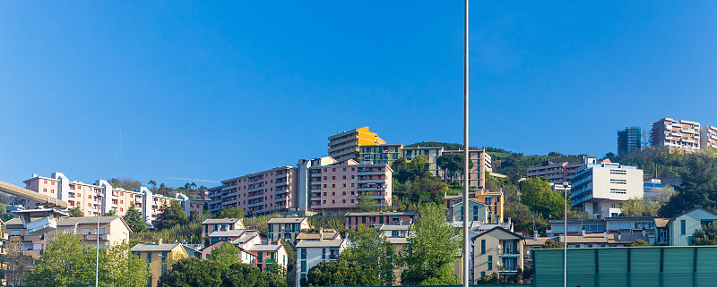 热那亚现代建筑全景