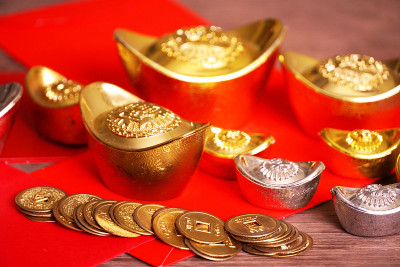 金条和银条配红包装饰春节主题