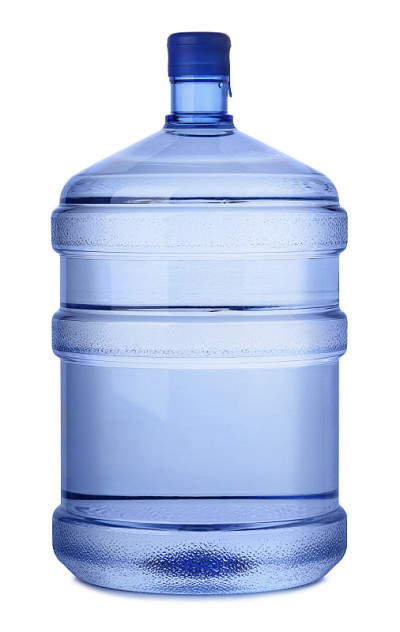 一大瓶水