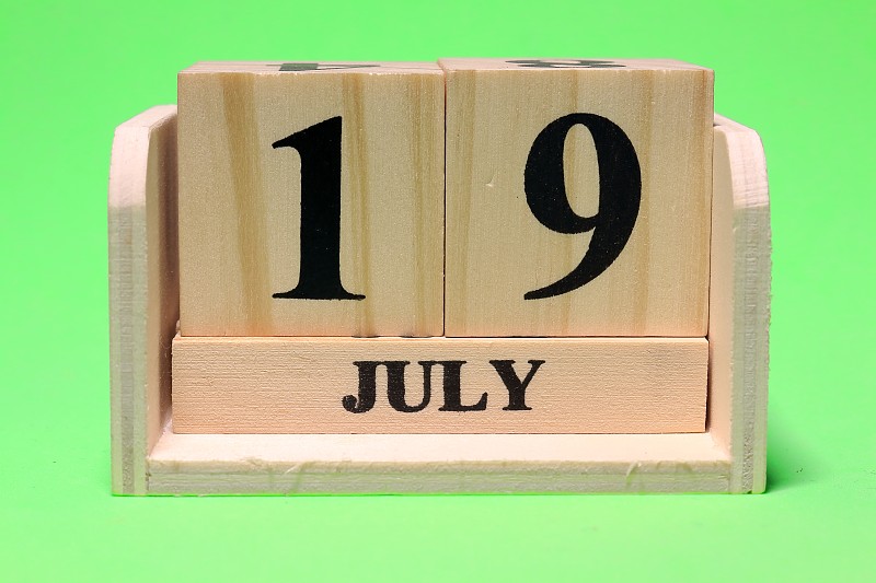 7月