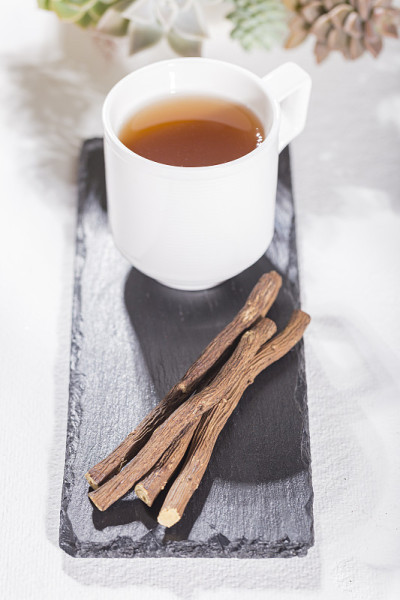 甘草根和茶