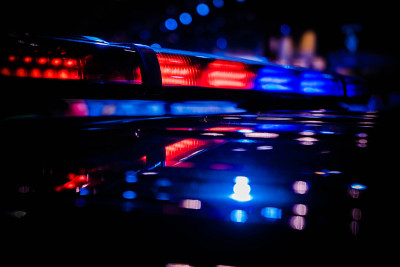 紧急警报红蓝车顶警用LED闪烁灯条打开
