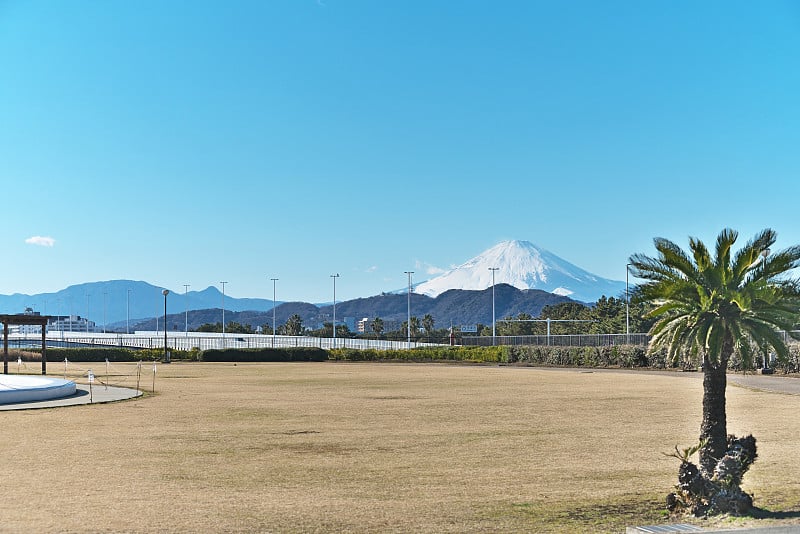 从千崎可以观赏富士山