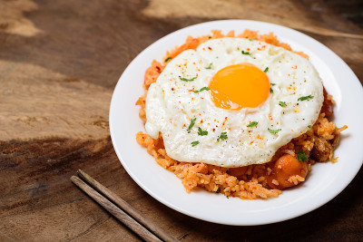 泡菜炒蛋饭