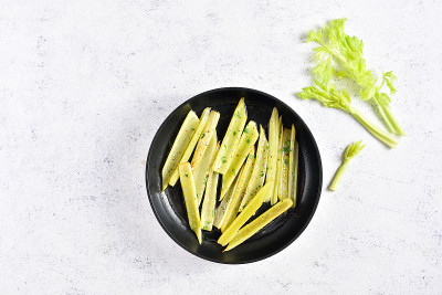 白盘芹菜炖