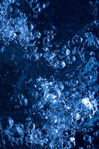 水