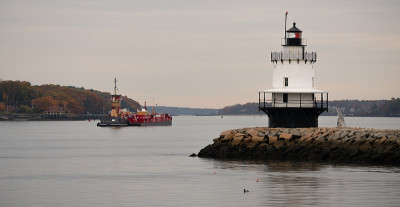 Spring Point Ledge Light火花塞灯塔Beacon缅因州波特兰港