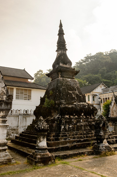 Vatmay Souvannapoumaram寺庙建筑群，琅勃拉邦的佛教建筑群之一，是联合国教科文组