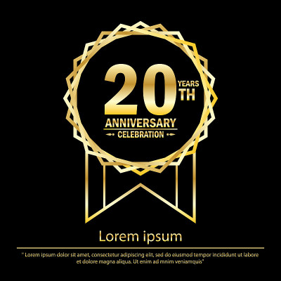 20周年庆典。周年纪念标志与金色锯齿边缘环优雅孤立在黑色背景，矢量模板设计的庆祝贺卡和邀请卡