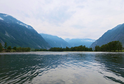 山湖