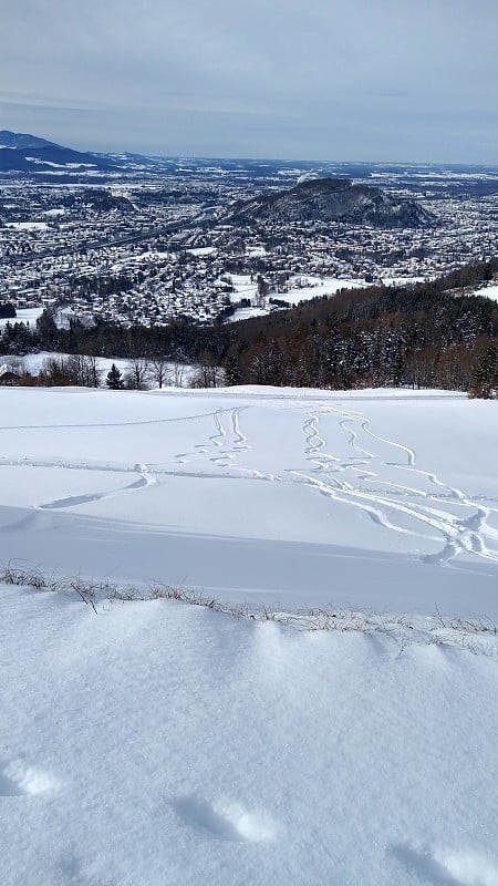 滑雪旅游