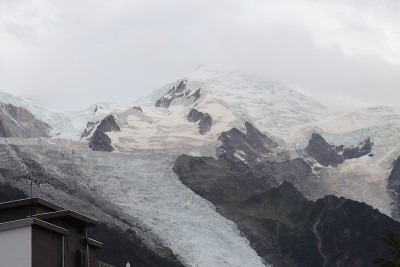 从夏蒙尼看白山