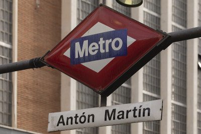 Antón Martín马德里地铁站信号。
