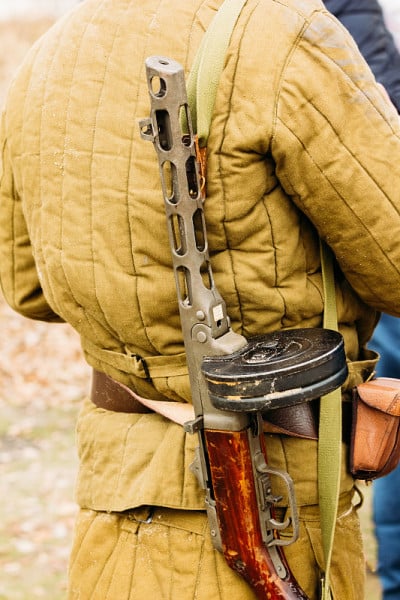 苏联士兵和机器