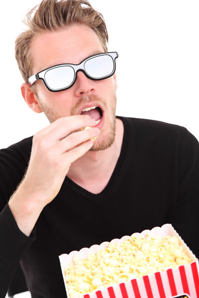 戴着3d眼镜的震惊男人