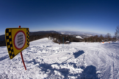 滑雪胜地