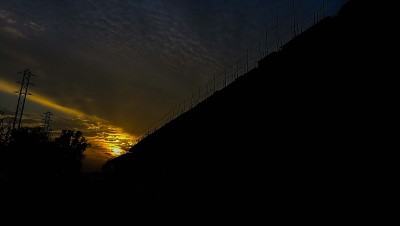 桥上的夕阳