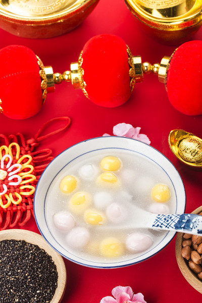 中国元宵节食品金元宝中文翻译:发财的美好祝愿