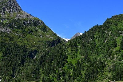 斯图拜山谷景色优美