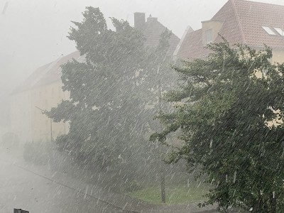 暴风雨阵雨阴云