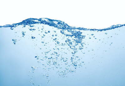 白底水