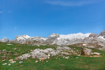 美丽的欧罗巴山全景图