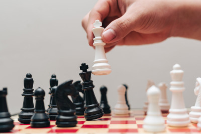 棋盘上棋子的图像