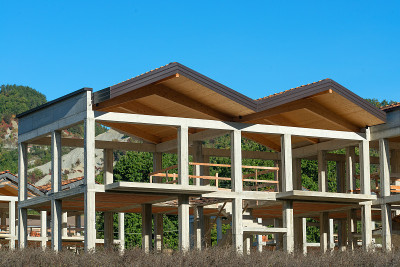 在建房子