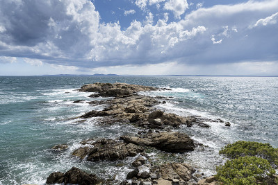 壮观的地中海景观玫瑰，Cap de Creus, Costa Brava, España