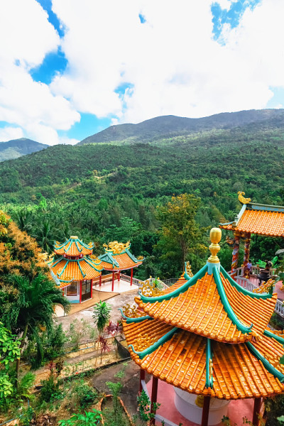 中国桑桑寺的观音神殿，在challoum，科帕颜，泰国