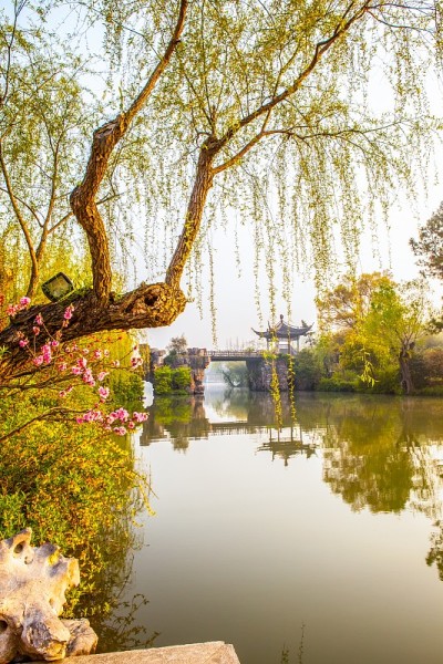 清晨西湖放款