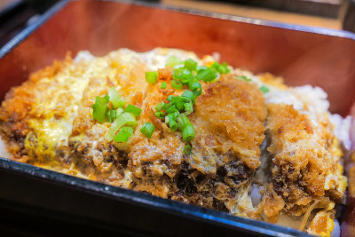 日本料理Katsudon