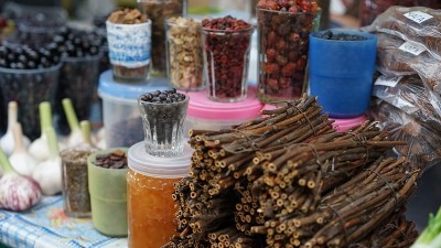 市场新鲜水果蔬菜香料