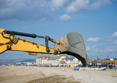 重型设备。建筑。建筑工地。海防工程