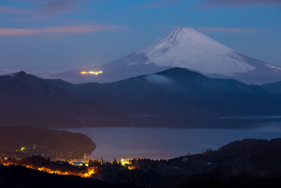 富士山箱根湖日出